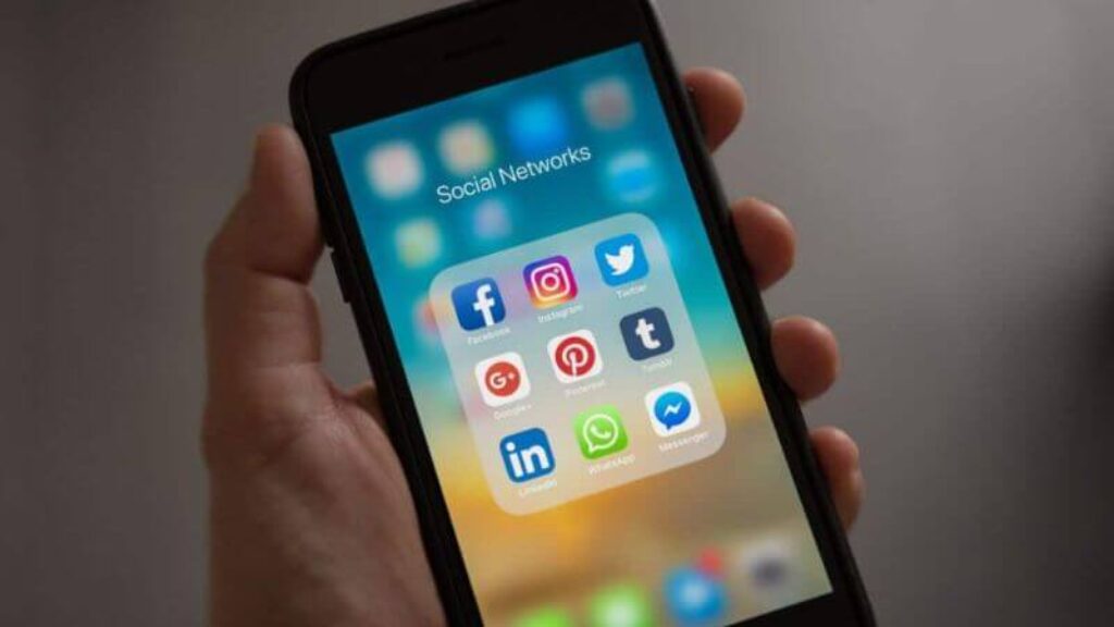 Social media's effects on mental health